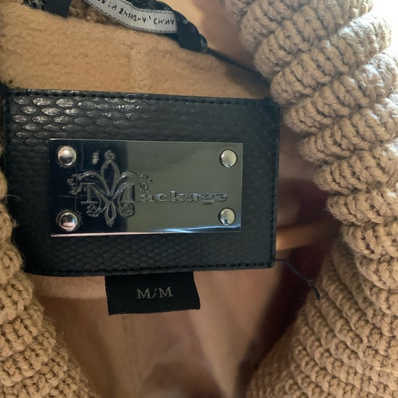 Mackage Wool 3/4 Sleeve sweater with leather trim pockets. - Picture 4 of 4